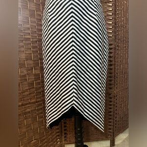 Vintage Bentley Arbuckle Pencil Skirt Black white diagonal stripes Bodycon SZ 10